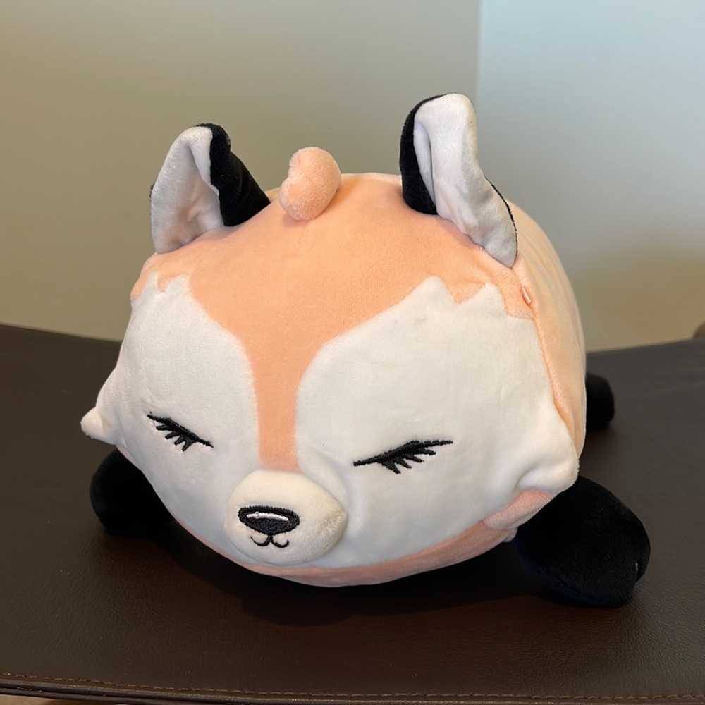 Quinn the Fox Scented Squishmallow 12”